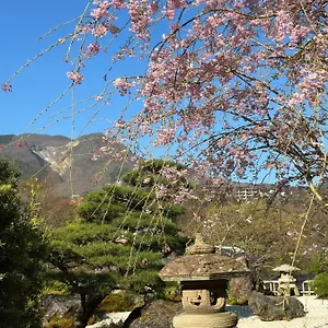 asante-inn.hotelshakone.com/