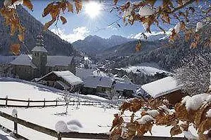 les-touristes.hotels-rhonealpes.com/