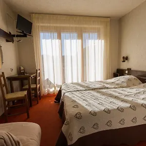 hotel-le-tetras.hotels-rhonealpes.com/